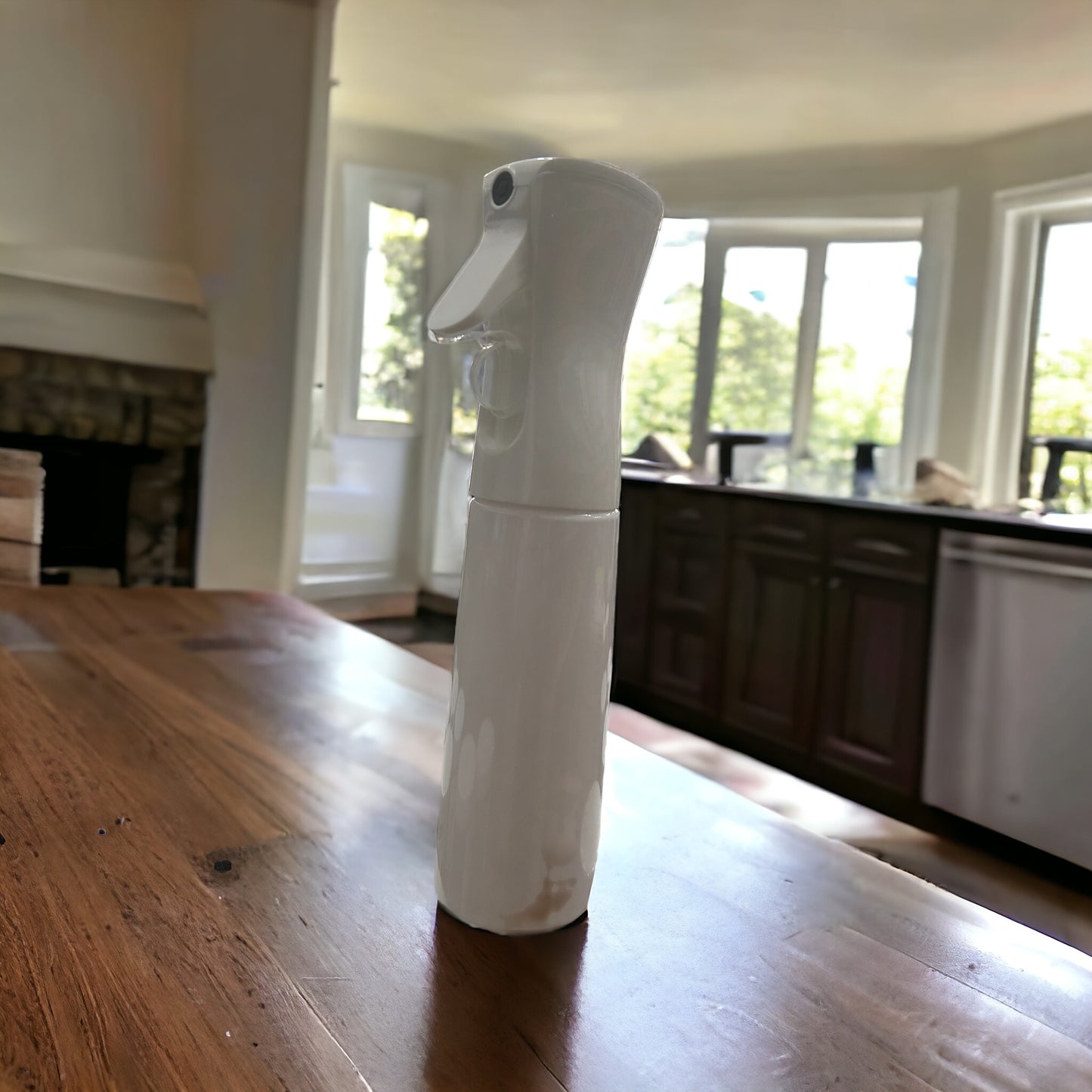 CONTINUOUS FINE MIST SPRAY BOTTLE (8 OZ)